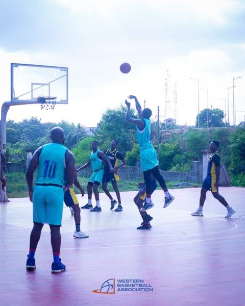 Lighters Basketball Academy and Oil City Kings gave us a lovely show of talent and skill.