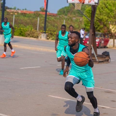 GameDay 6: Clash of the Titans! 🏆 Last season’s champions, TTU Oilers, edged out a tough 51-45 victory over the runners-up, Oil City Kings, in a nail-